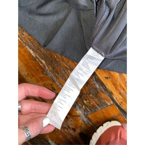 Fabletics NWT Wool Base Layer Tank in Charcoal Grey Heather Top Sz Small, MP $50 - Picture 5 of 9